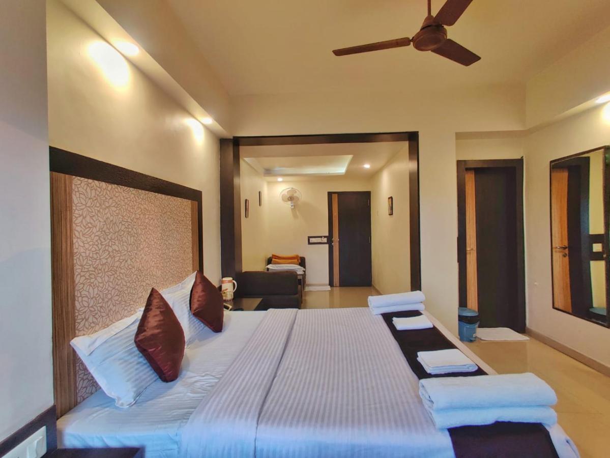 Hotel Ashwin Igatpuri, Pure Veg & Jain Food Eksteriør bilde