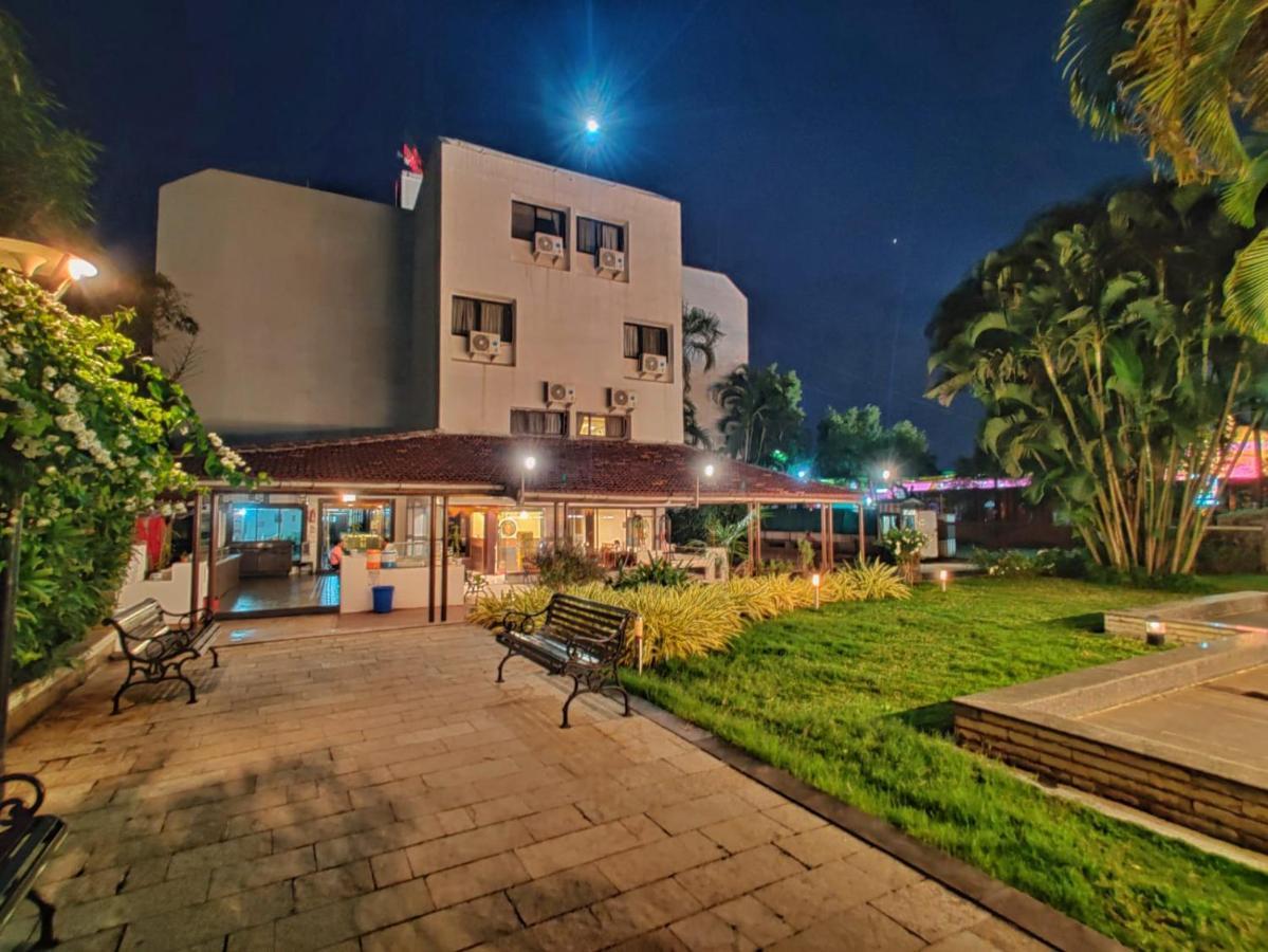Hotel Ashwin Igatpuri, Pure Veg & Jain Food Eksteriør bilde