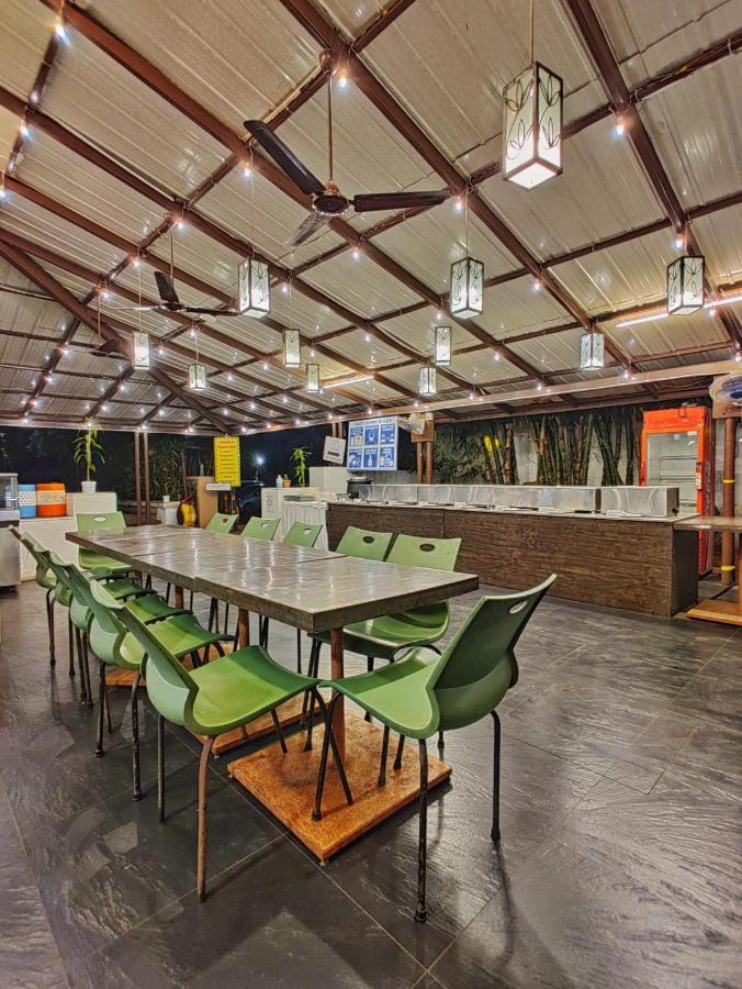 Hotel Ashwin Igatpuri, Pure Veg & Jain Food Eksteriør bilde