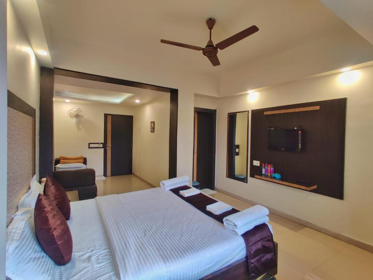 Hotel Ashwin Igatpuri, Pure Veg & Jain Food Eksteriør bilde
