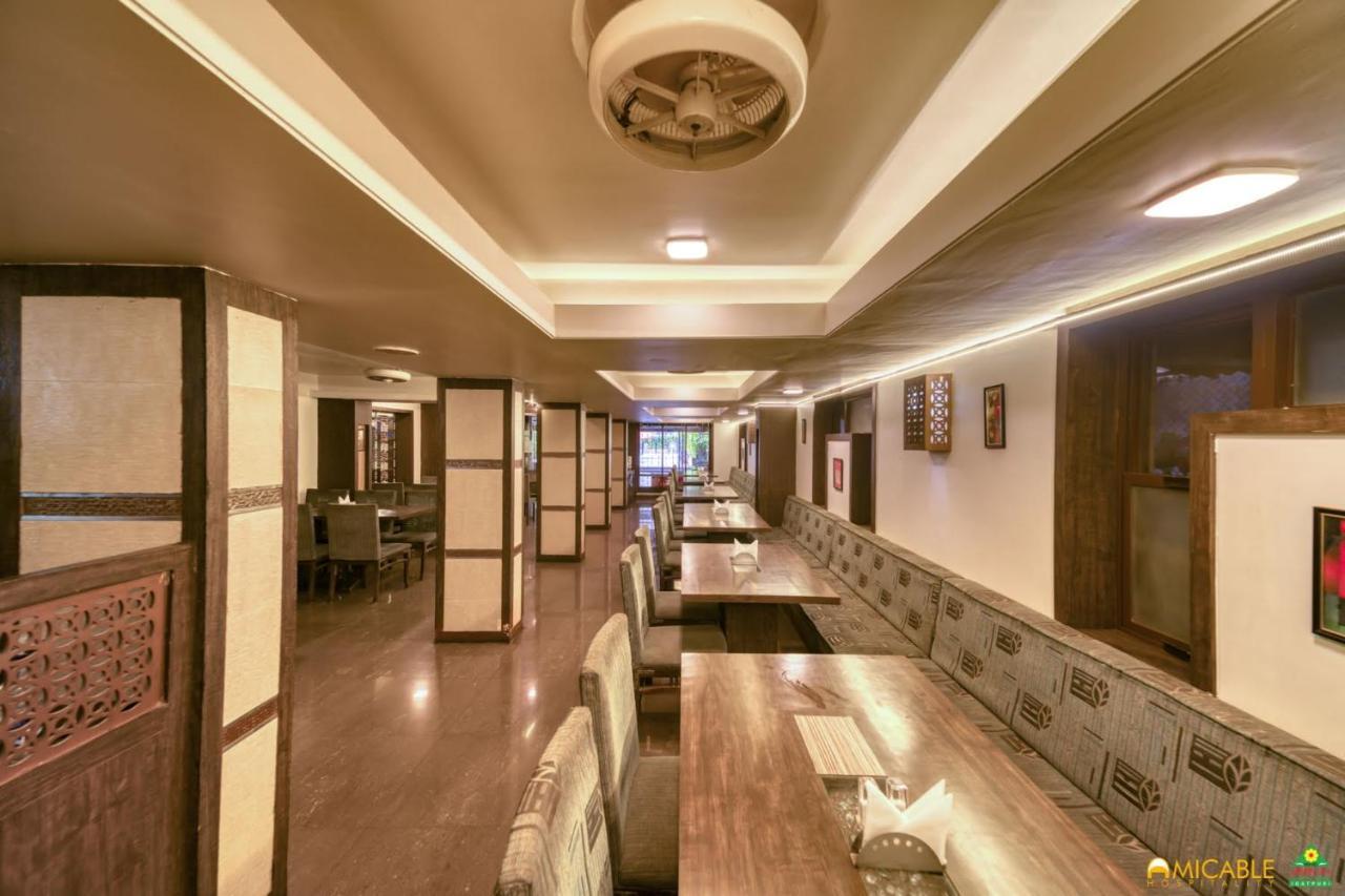 Hotel Ashwin Igatpuri, Pure Veg & Jain Food Eksteriør bilde