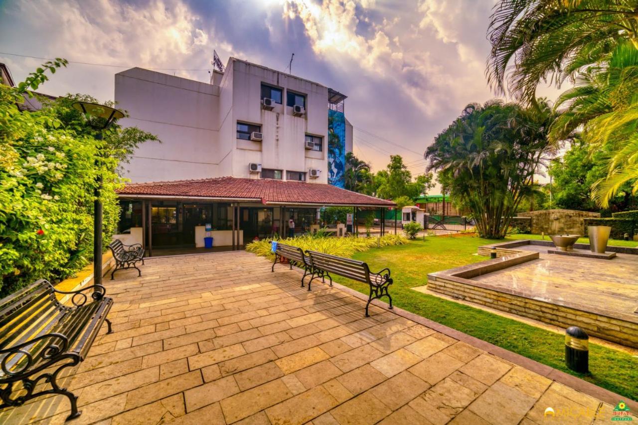 Hotel Ashwin Igatpuri, Pure Veg & Jain Food Eksteriør bilde